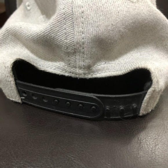 RARE 2016 RUN DMC H&M Gray Hip-Hop Snapback Baseball Cap Hat - Picture 5 of 5